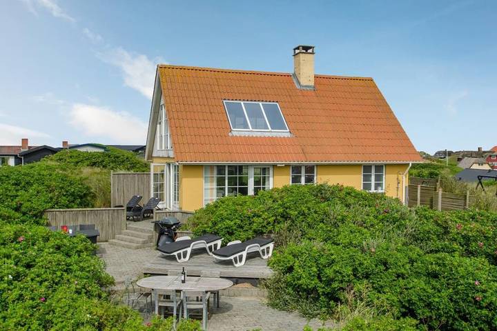 Ferienhaus mit Meerblick für 6 Personen, mit Ausblick und Sauna in Henne Strand
