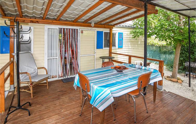 Camping für 3 Personen, mit Garten und Terrasse sowie Pool, mit Haustier in Vaucluse - 3