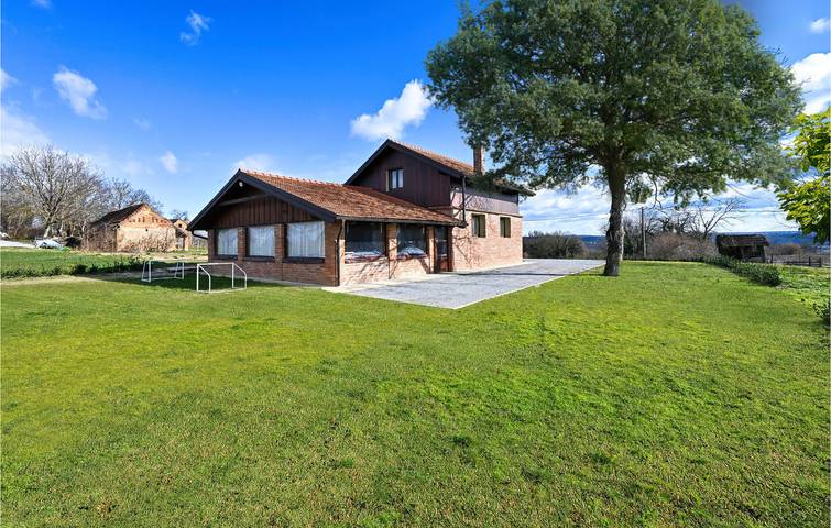 Ferienhaus für 6 Personen, mit Ausblick und Pool sowie Garten und Terrasse, mit Haustier - 1
