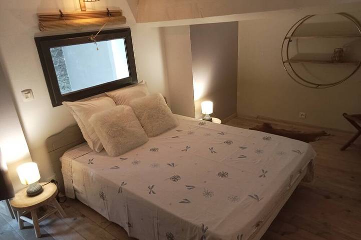 Chambre d’hôte pour 2 personnes, avec jardin et piscine, animaux acceptés à Villeneuve-lès-Montréal