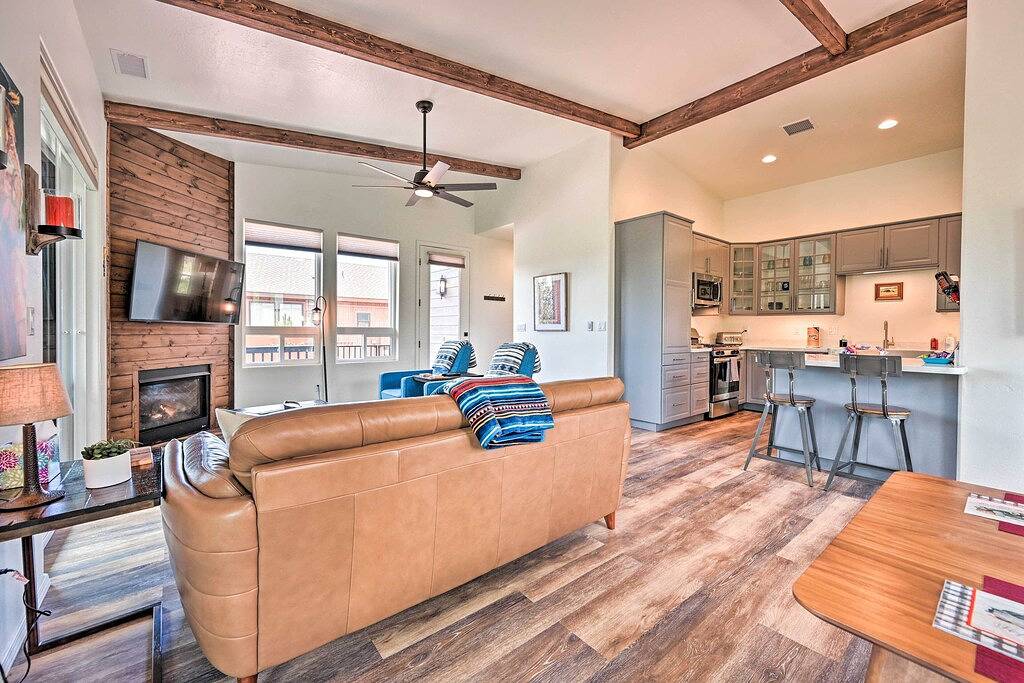 Hot Tub & Views: 'Mountain High Pines Retreat' in Gila County