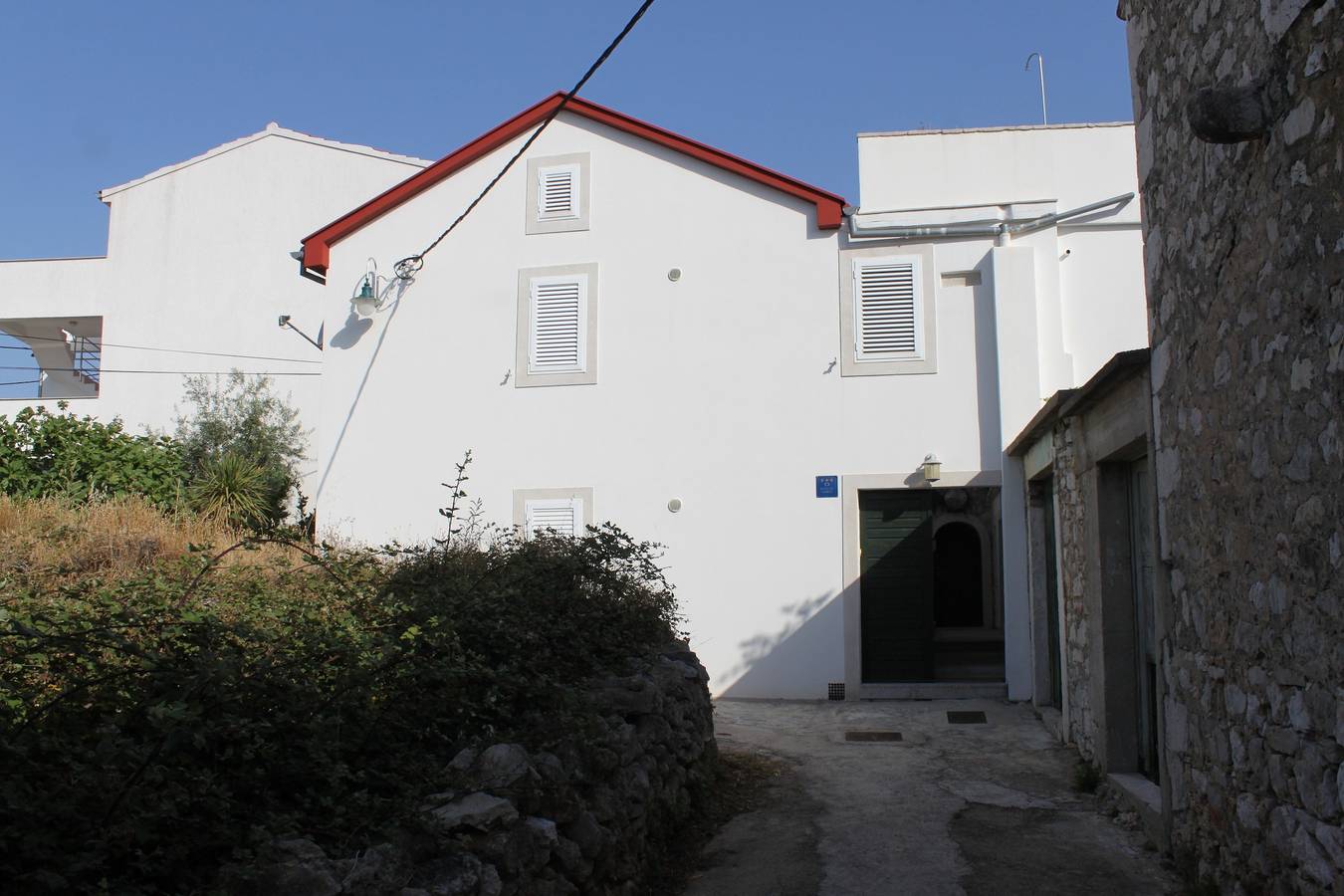 Four-bedroom house with terrace and sea view Kukljica, Ugljan K-8251 in Kukljica, Insel Ugljan