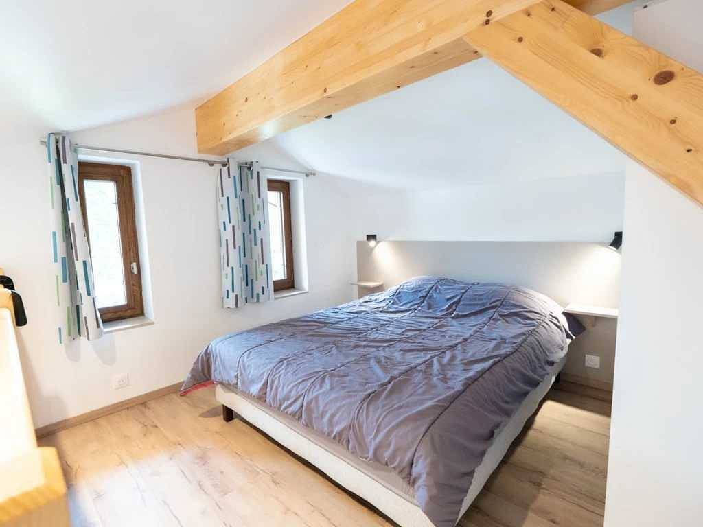 Apartamento entero, Appartement 3 étoiles - Piscine  - ccbbhef in Aigueblanche, Savoie