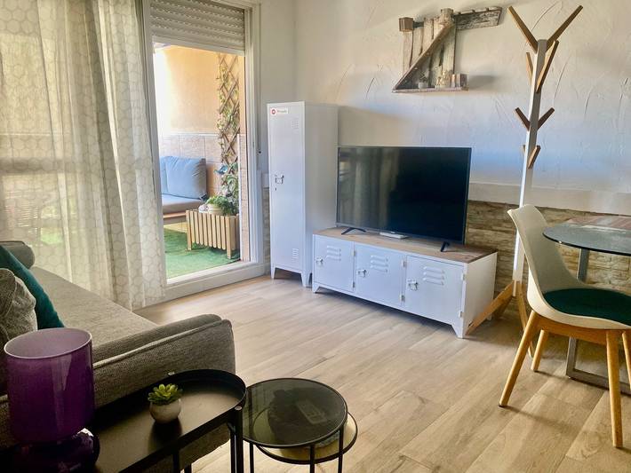Entire apartment, Apartment "Flamingo" Close to the Beach, Perfect for Couples and With Terrace in Torrox Costa, Torrox