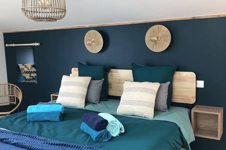 Location de vacances pour 4 personnes, avec jacuzzi à Chambles - 3