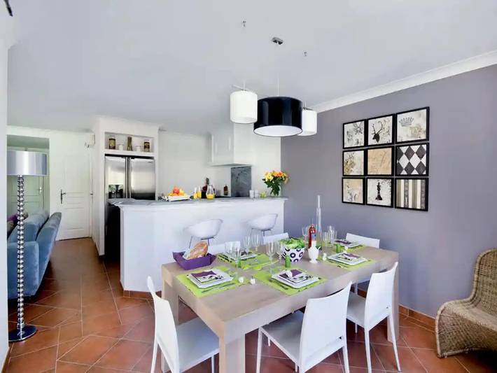 Villa pour 8 personnes, avec Terrasse et Jardin ainsi que Piscine et Sauna à Cavalaire-sur-Mer - 2