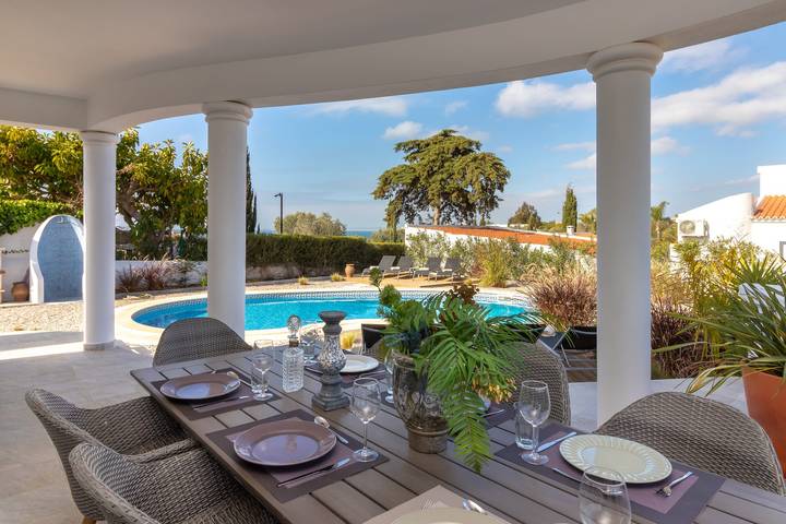 Villa pour 10 personnes, avec piscine et jardin, adapté aux familles à Ferragudo - 2