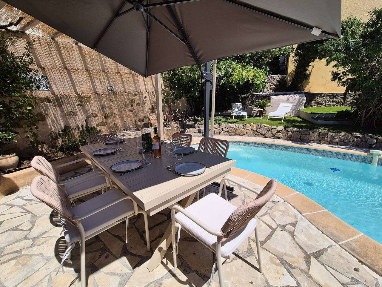 Maison de charme avec piscine, climatisée, Wifi,  à deux pas du port et des plages in Saint-Mandrier-sur-Mer, Region de Toulon