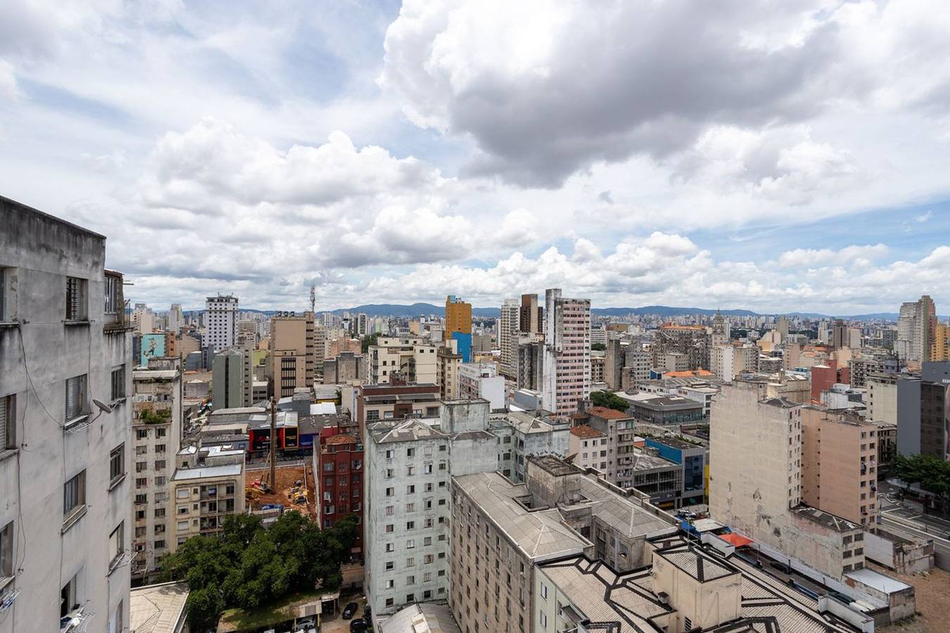 Appartement entier, Apartamento no Centro com Wifi e a 500m do Metrô in Fraternité (société), São Paulo
