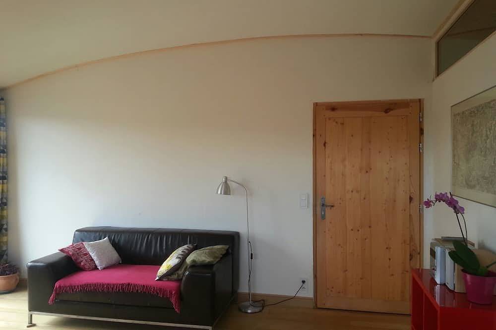 Öko-Ferienhaus im Luberon. in Viens, Regionaler Naturpark Luberon