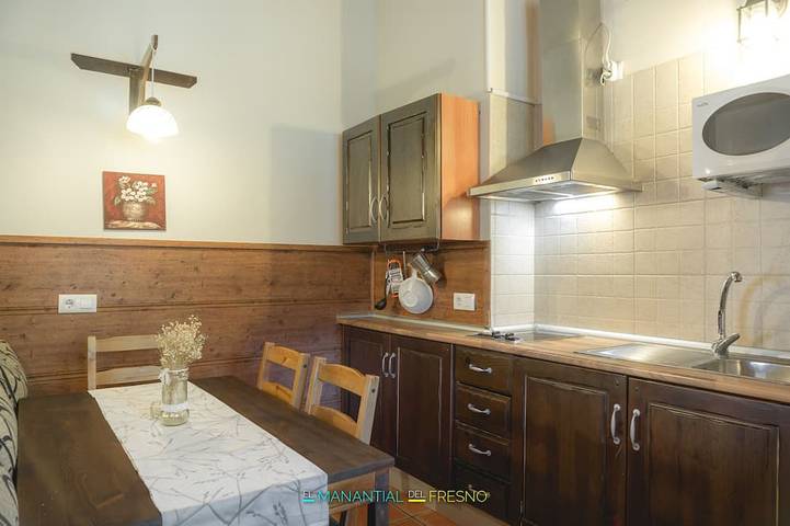 Casa rural para 4 personas, con jardín y piscina - 1