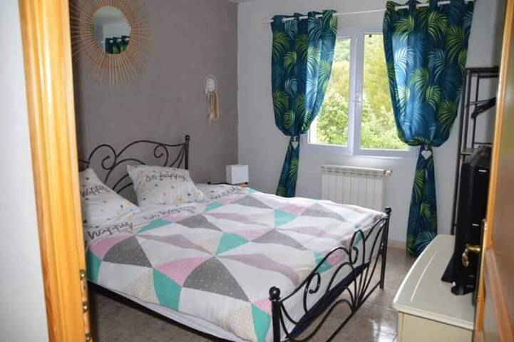 Location de vacances pour 8 personnes, avec terrasse et jardin dans La Ceze La Roque Sur Ceze - 2