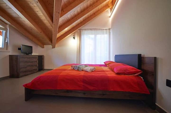 La Casa Rossa in Roncone, Sella Giudicarie