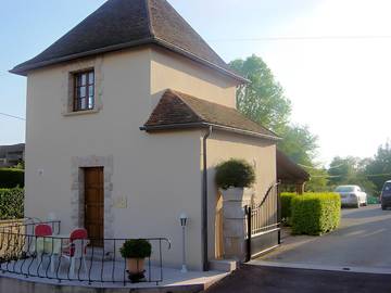 Gîte pour 4 personnes, avec jardin et terrasse, animaux acceptés à Ladoix-Serrigny