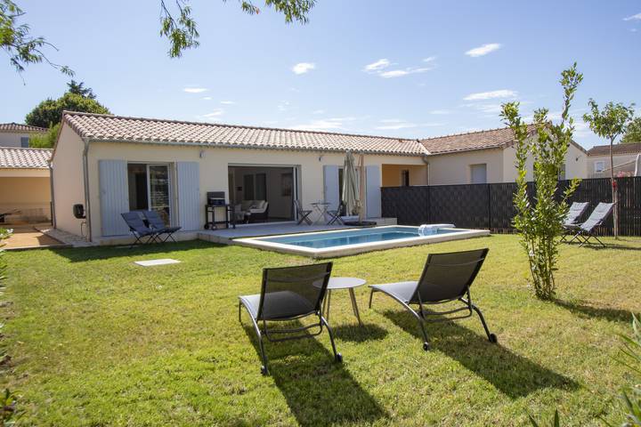 Villa pour 4 personnes, avec terrasse et jardin - 1
