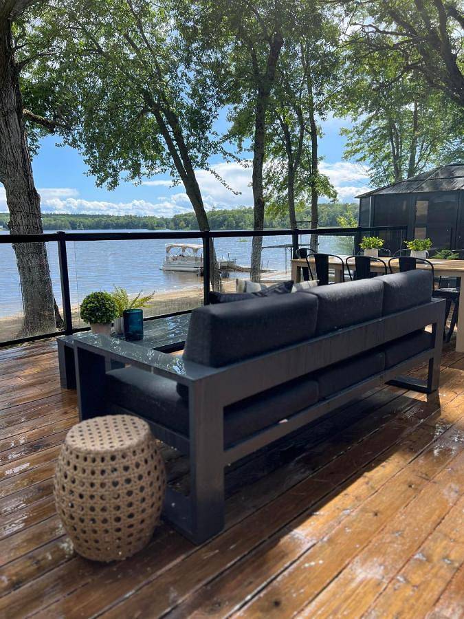 Domek letniskowy dla 14 osób, z widok i sauna oraz ogród w Kanada