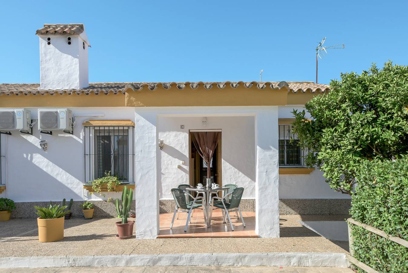 Schöne Unterkunft "Casa Clavel" mit privatem Pool, Klimaanlage und Terrasse in Conil de la Frontera, Costa de la Luz