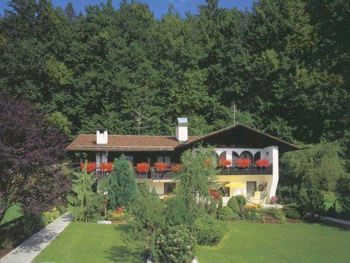 Ferienhaus für 2 Personen, mit Balkon und Garten am Eibsee