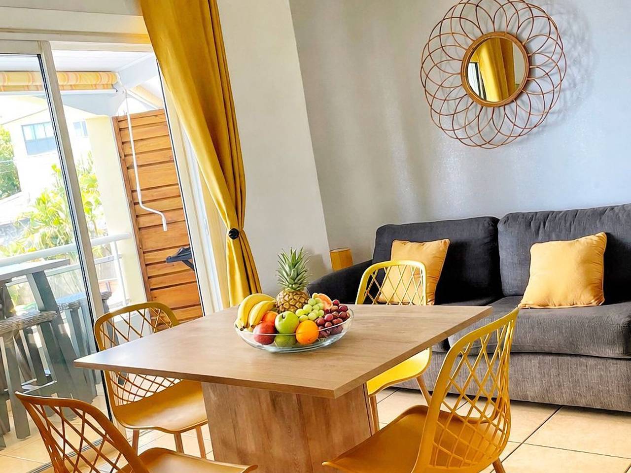 Apartamento entero, Alojamiento con piscina, vista al mar - 4 pers. in Trois Mares, Le Tampon