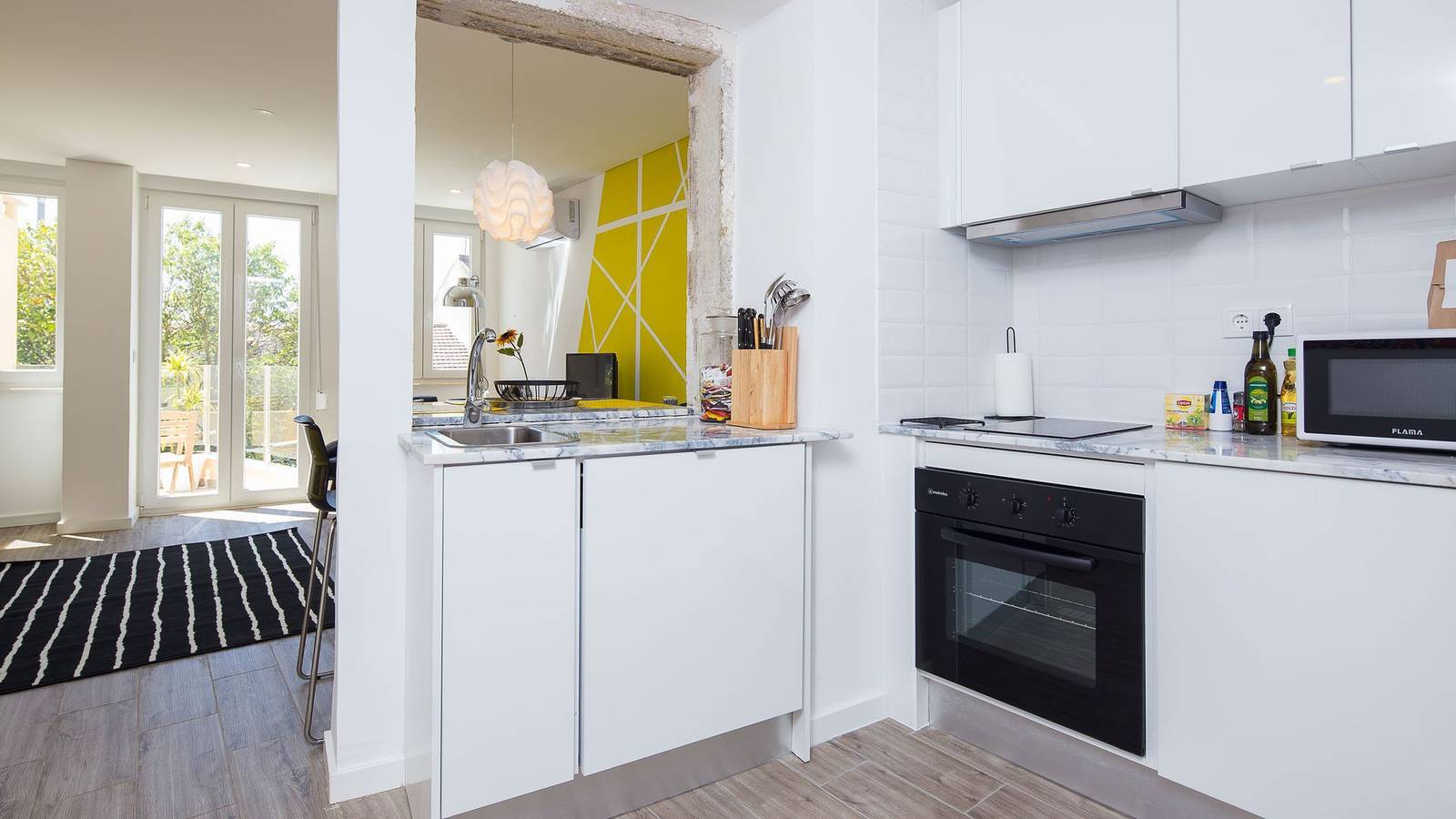 Ganze Wohnung, Ferienwohnung für 4 Personen mit Balkon in Lissabon, Costa de Lisboa