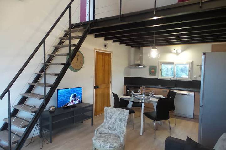 Appartement de vacances pour 4 personnes, avec Terrasse et Jardin à Orange