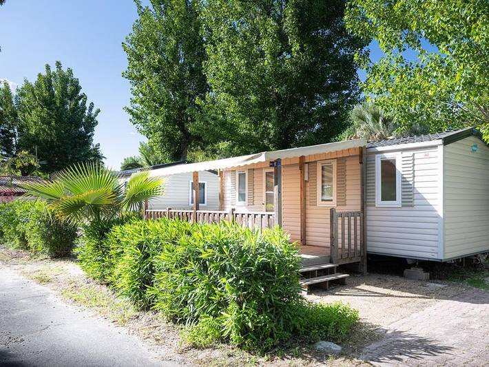 Camping für 5 Personen, mit Whirlpool und Kinderpool in Agde - 2