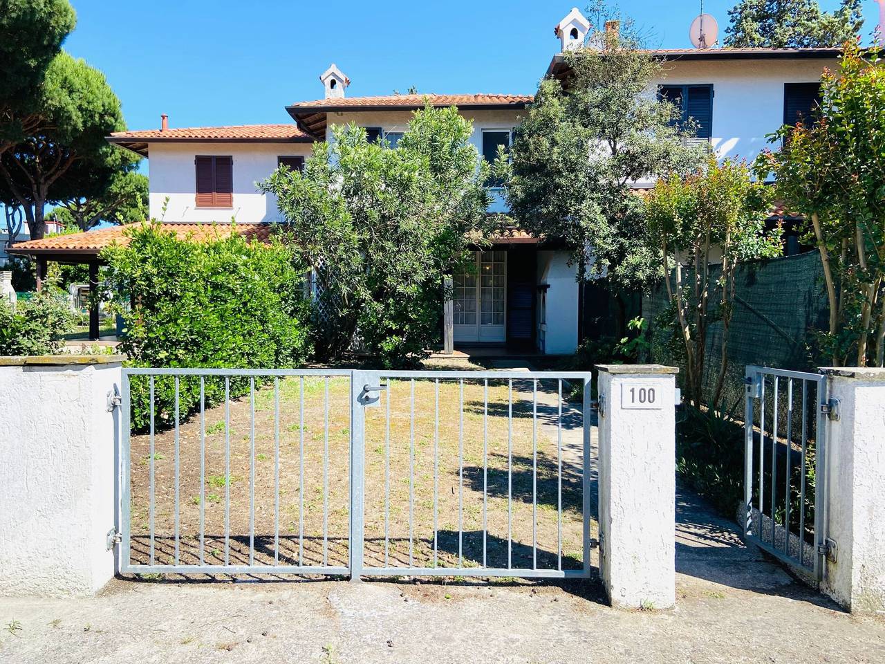 Vier-Zimmer-Villa, 2 Bäder, 2 Gärten, 2 Klima in Provincia de Ferrara