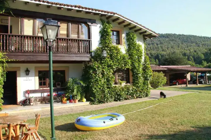 Villa pour 8 personnes, avec balcon et jardin - 1