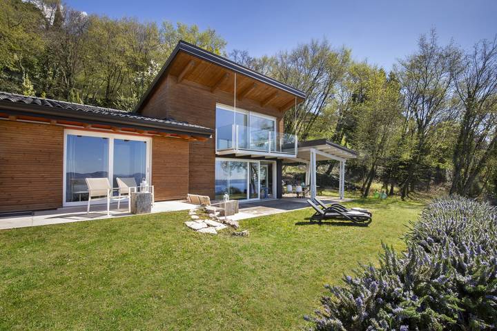Location de vacances pour 6 personnes, avec jardin ainsi que terrasse et vue sur le lac à San Zeno di Montagna - 3