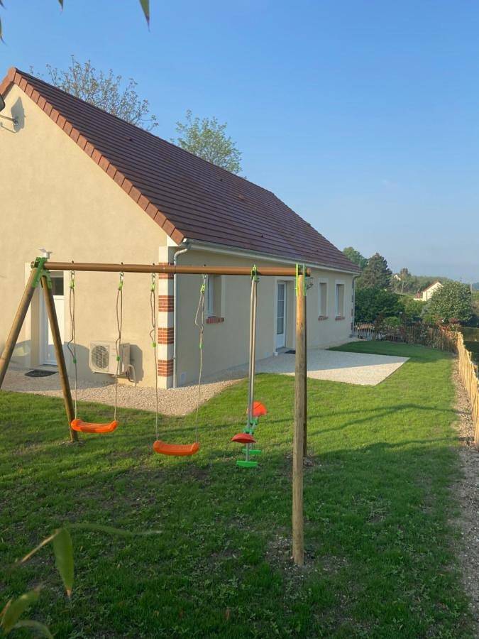 Location de vacances pour 8 personnes, avec vue et jardin à Seigy - 4