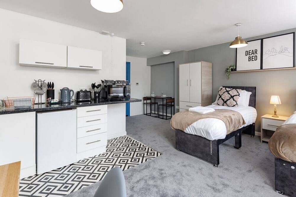 Entire apartment, Studio 6 • City Centre • Fast Wifi • Smart Tv in Middlesbrough, North East England