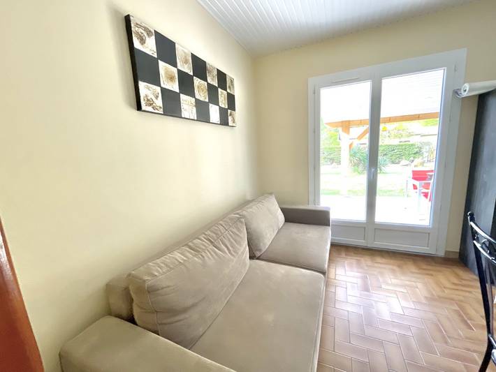 Location de vacances pour 6 personnes, avec terrasse et jardin à Carcans - 3