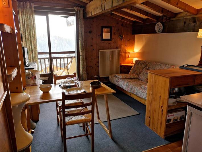 Gîte pour 3 personnes, avec balcon dans Office De Tourisme De Notre Dame De Bellecombe - 4