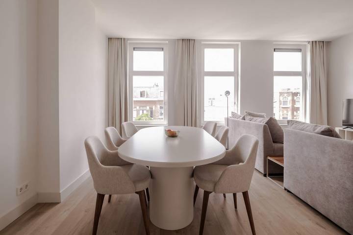 Ganze Wohnung, Grand apt w  2 Private terraces and Free Parking in Rotterdam, Südholland