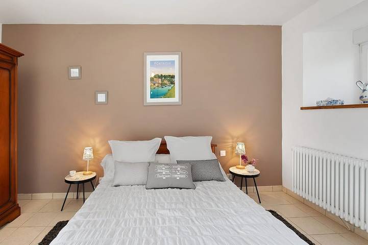 Location de vacances pour 6 personnes, avec terrasse et jardin, animaux acceptés à Ploëzal - 3