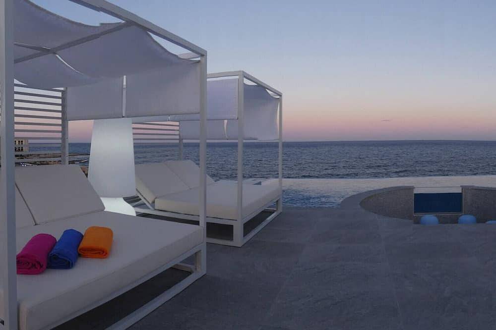 Villa With Pool for 21 People in Marsaskala, Malta Island