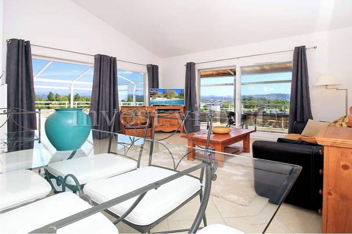 Appartement entier, 3 bedroom penthouse apartment near Cannes in the South of France - Huge terrace in Mandelieu-la-Napoule, Massif de l'Esterel
