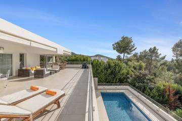 Villa in Santa Eulària des Riu, Ibiza Osten für 11 