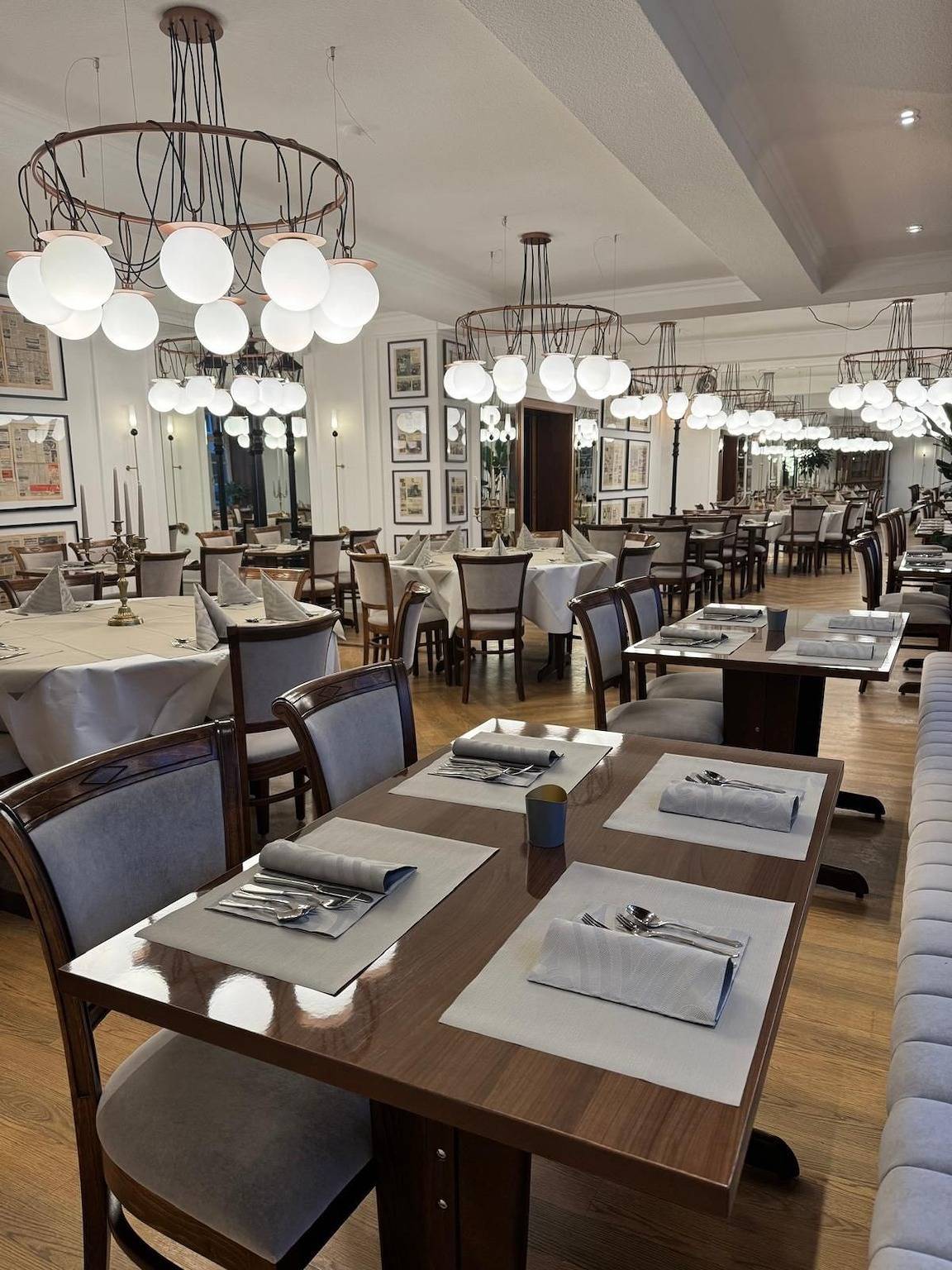 Pelikan Apartmenthaus & Restaurant in Papenburg, Emsland
