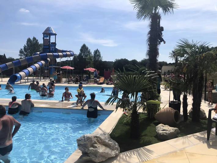 Mobil home pour 6 personnes, avec piscine et terrasse à Longny-au-Perche - 2