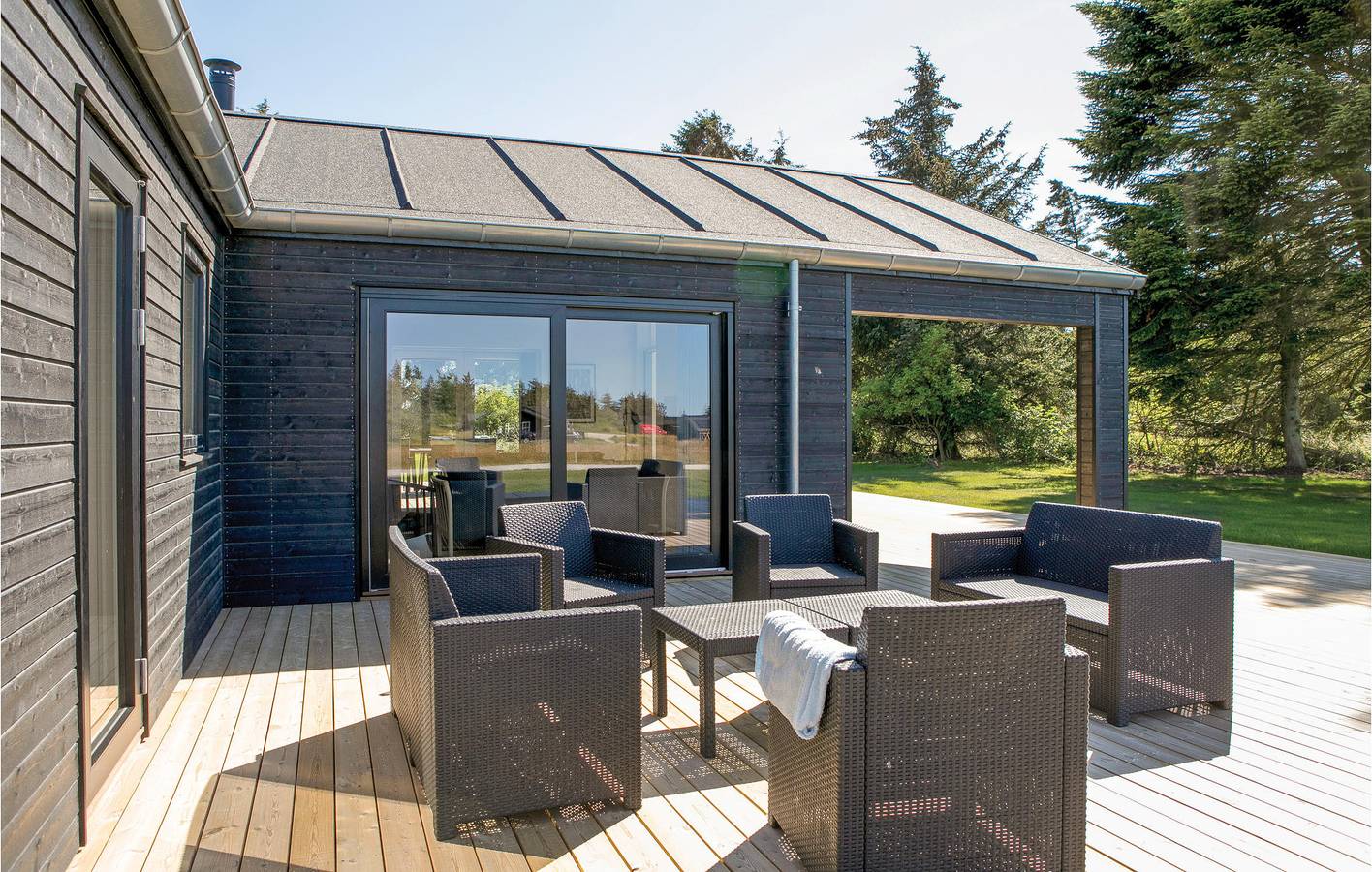 Feriehus for 10 personer med terrasse in Skallerup Klit, Hjørring Kommune