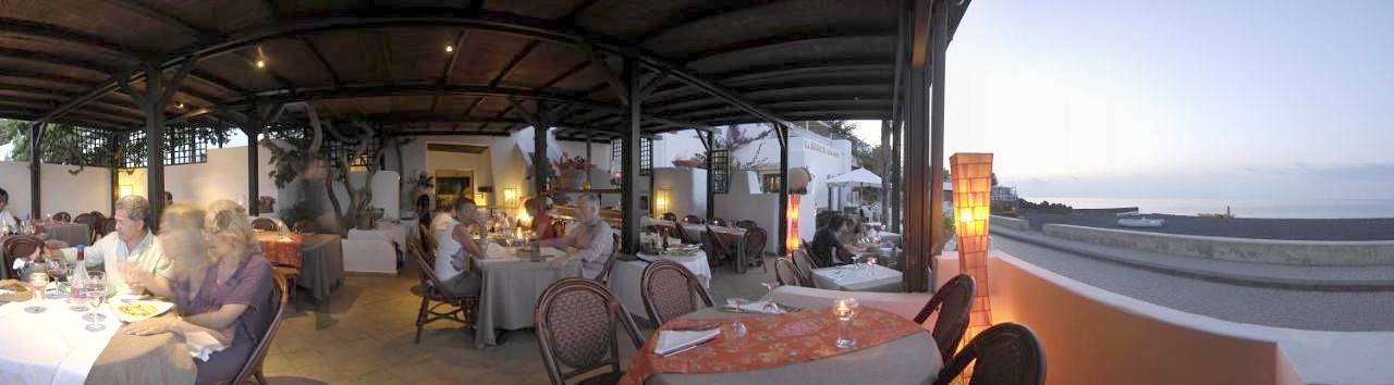 Hôtel pour 2 personnes, avec bassin pour enfant et piscine ainsi que jardin et vue, adapté aux familles dans Stromboli - 4