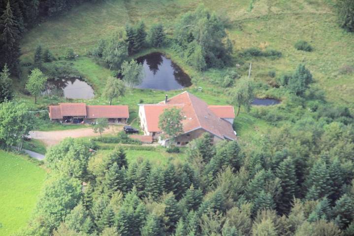 Location de vacances pour 22 personnes, avec Terrasse et Jardin à Girmont-Val-d'Ajol