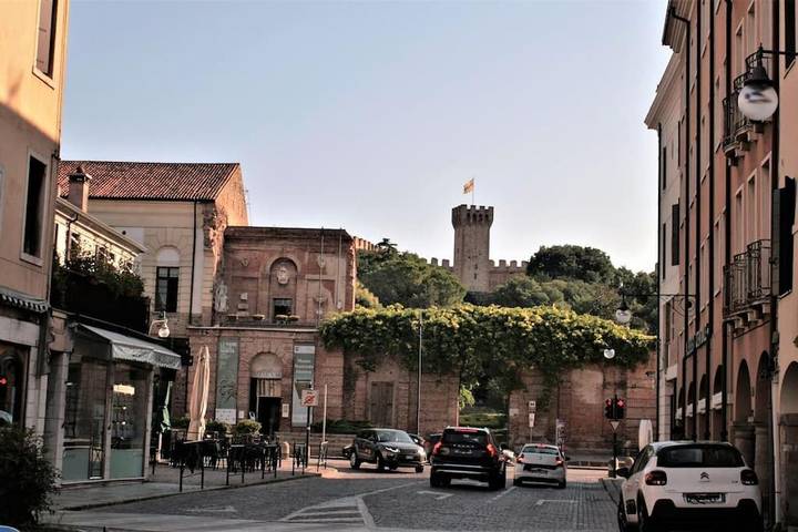 Gîte pour 2 personnes, avec vue à Este - 2