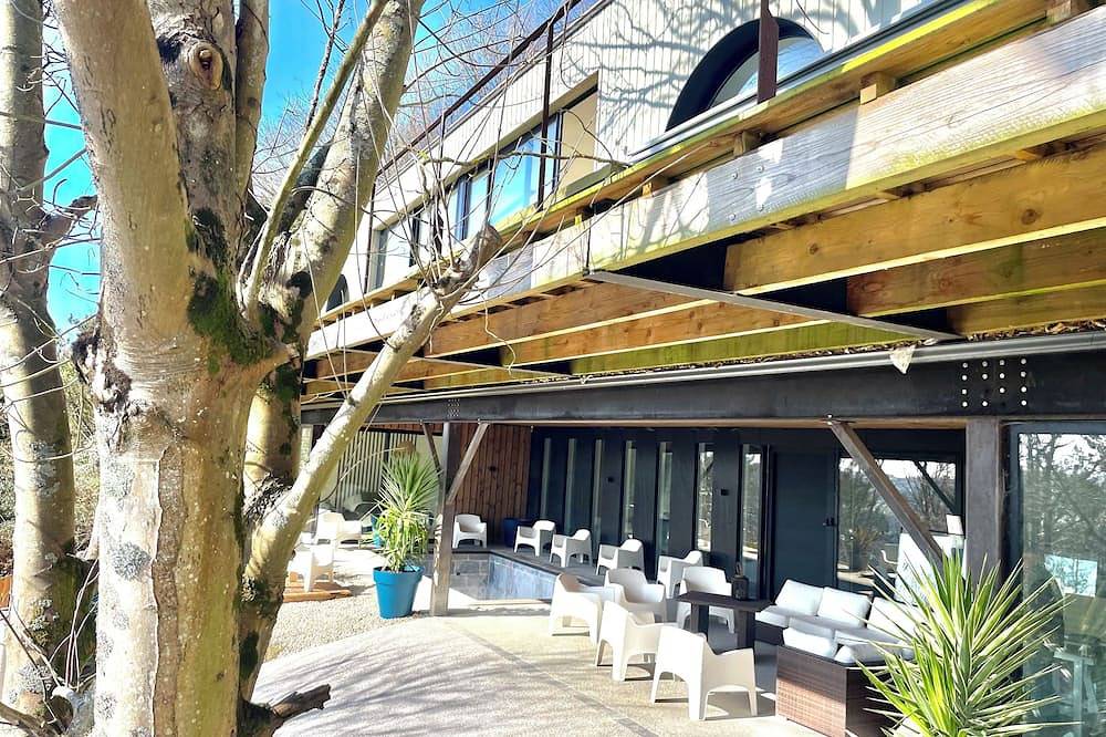 Architect-designed villa, year-round heated pool, 2 minutes from the sea in Houlgate in Houlgate, Lisieux und Umgebung