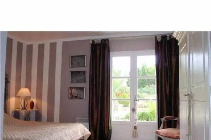 Location de vacances pour 5 personnes, avec jardin et terrasse à Eygalières - 2