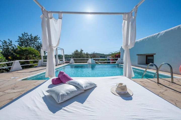 Habitación para 4 personas, con piscina además de jardín y vistas en Ibiza - 3