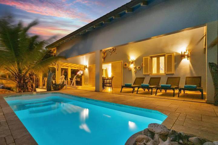 Villa voor 6 personen, with zwembad and uitzicht as well as tuin, met huisdier op Bonaire