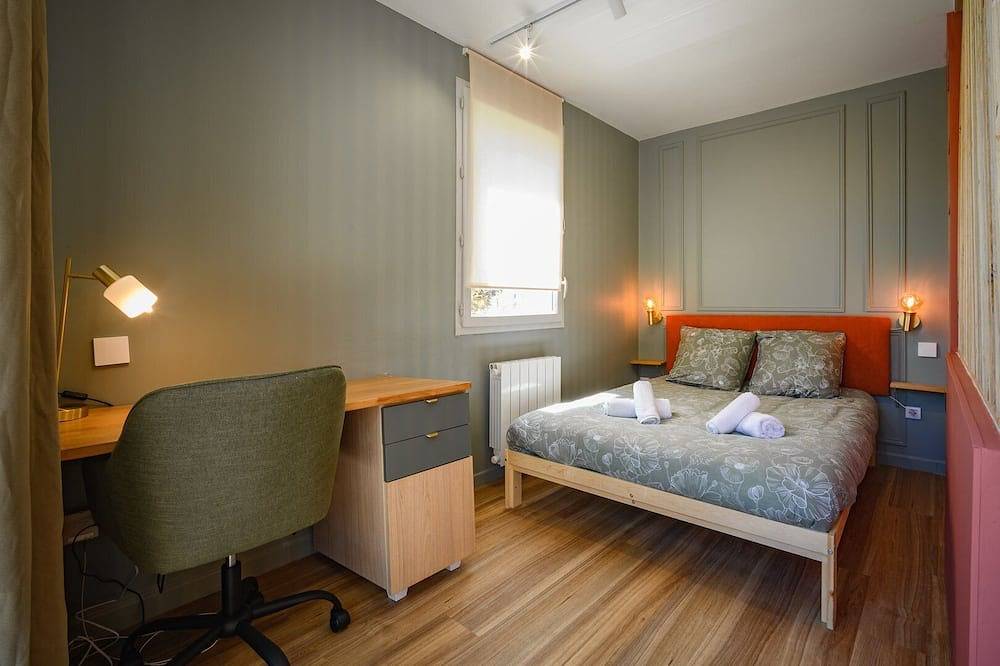 Apartamento entero, Le Terra Rosa ~ Parking ~ Near Airbus in Colomiers, Alto Garona