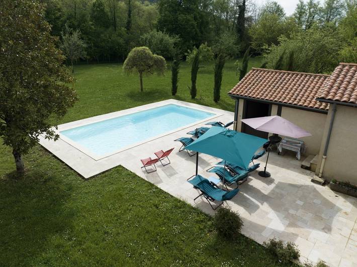 Villa pour 10 personnes, avec jardin ainsi que piscine et terrasse en Dordogne - 2